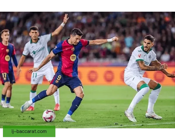 莱万双响亚马尔闪耀巴萨主场3比1力克阿拉维斯稳步前行西甲争冠